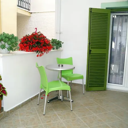 Ferienwohnung Maria & Kyros House Parga Zimmer foto